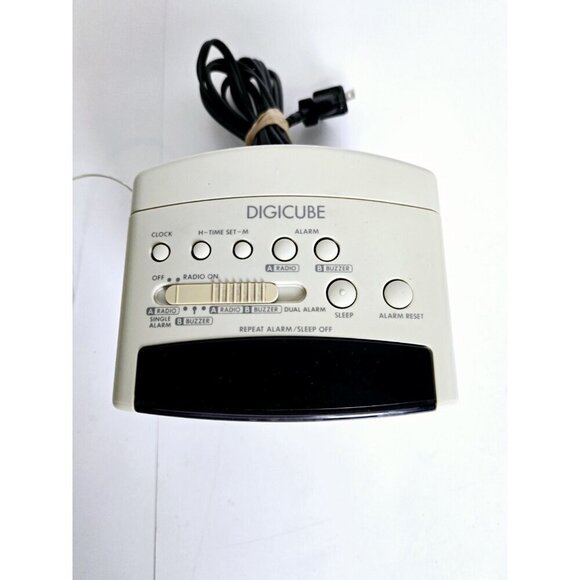 Vintage Sony ICF-C150 Digicube Ivory Alarm Clock AM/FM Radio Works Great - Picture 3 of 7